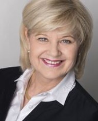 Kathrin Bürgi, Partner der Firma Dr. Bürgi & Partner. Kaufmännische Ausbildung mit Weiterbildung in Betriebswirtschaft und Marketing und langjähriger Tätigkeit in Tourismus und Hotellerie. Sie leitete über mehrere Jahre die Auslandstellen von Hotelplan International in Bangkok, Kenia und La Reunion/Mauritius. Weiter tätig als Direktionsassistentin bei Sheraton Hotels in Zürich und bei Imholz Reisen verantwortlich für Einkauf und Produktion von Städtereisen. Seit 1994 Inhaberin und Geschäftsführerin von BSZ Business Service AG in Zürich.